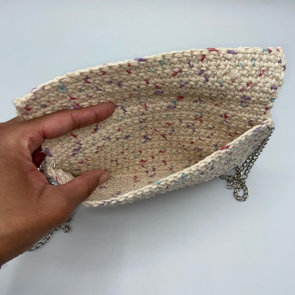 Hand-Knitted Crossbody Bag - Picture 3 of 15